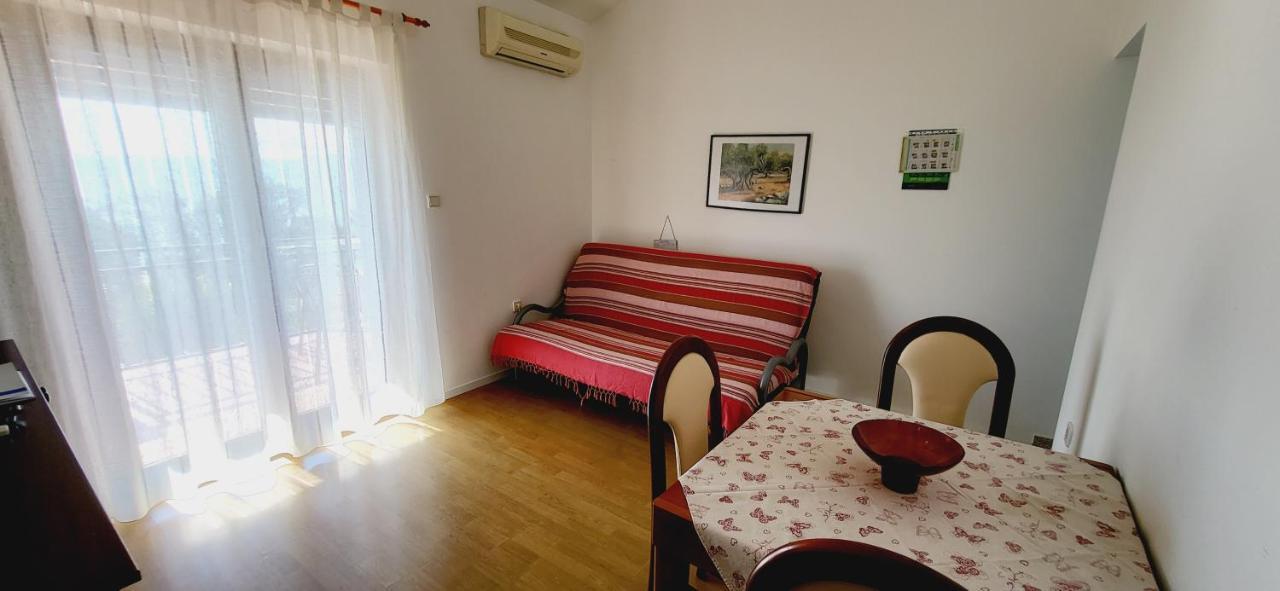 נייביצה Apartments Italo By El-Pi Tours מראה חיצוני תמונה