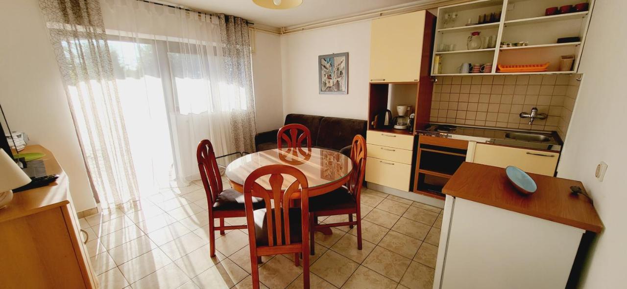נייביצה Apartments Italo By El-Pi Tours מראה חיצוני תמונה